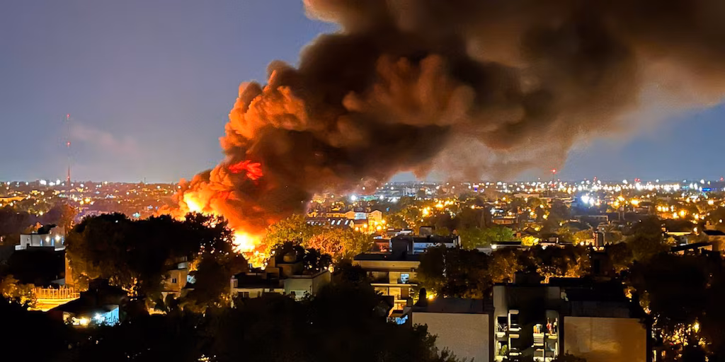 Explosión en una fábrica de San Fernando provocó un incendio de gran&nbsp;magnitud
