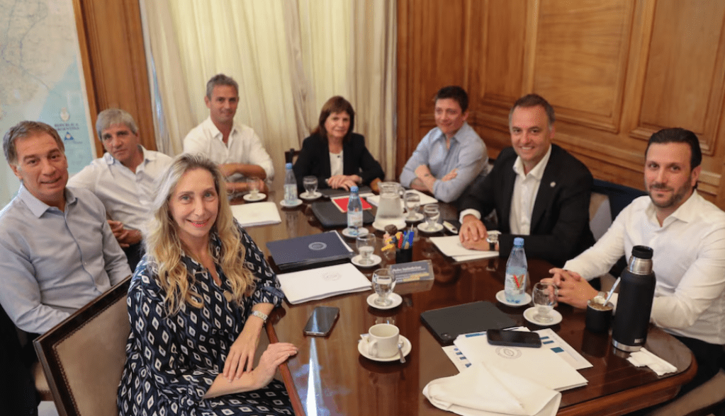 El oficialismo define su hoja de ruta legislativa en una cumbre&nbsp;política