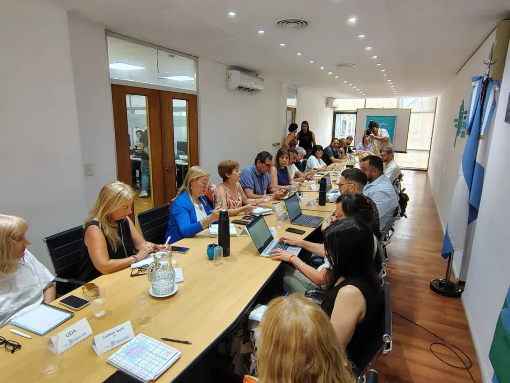 La Provincia de Buenos Aires acordó un nuevo aumento salarial con los gremios en&nbsp;enero