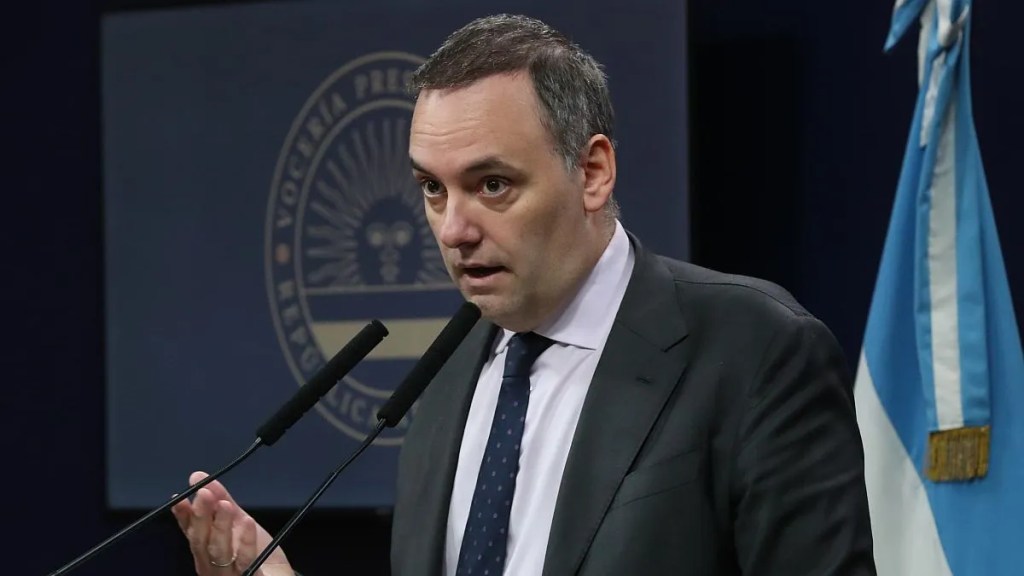 Debate económico: importaciones vs. empleo&nbsp;textil